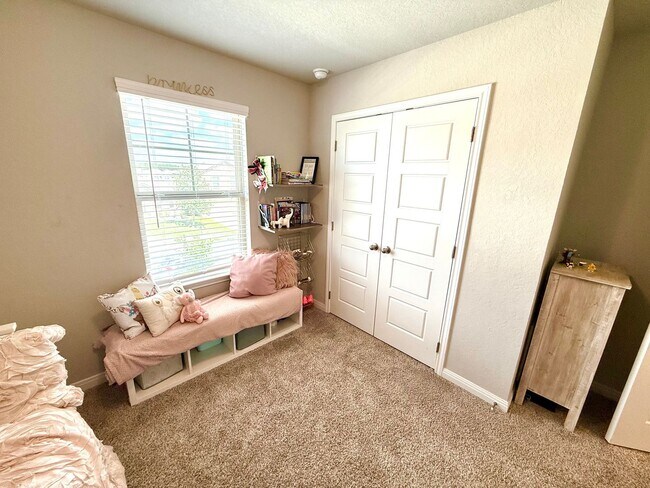 Building Photo - COMING SOON! GORGEOUS Two-Story 4 Bedroom ...