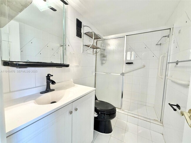 Building Photo - 9273 Collins Ave