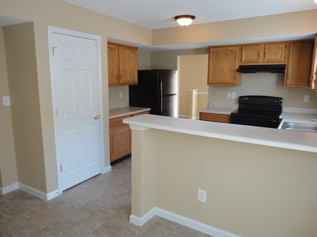 Building Photo - 635 Cloverfield Ln