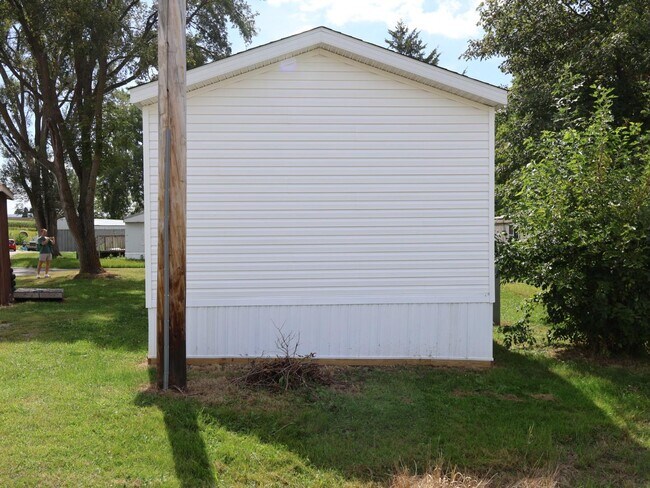 Building Photo - 5900 Osage Rd