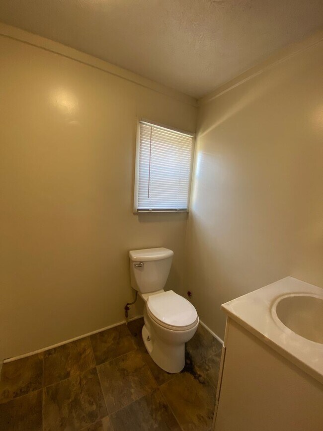 Building Photo - Big Value At An Affordable Rate - Water In...