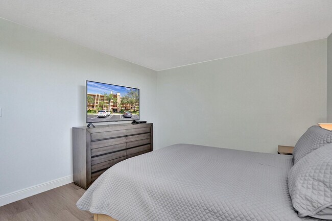 Building Photo - 955 Dotterel Rd