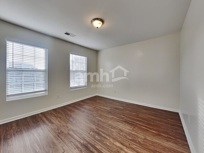 Building Photo - 3005 Peacher Ct