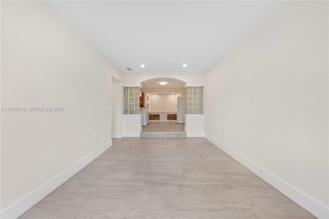 Building Photo - 161 SW 52nd Ct