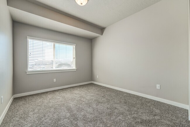Building Photo - 217 N 670 E