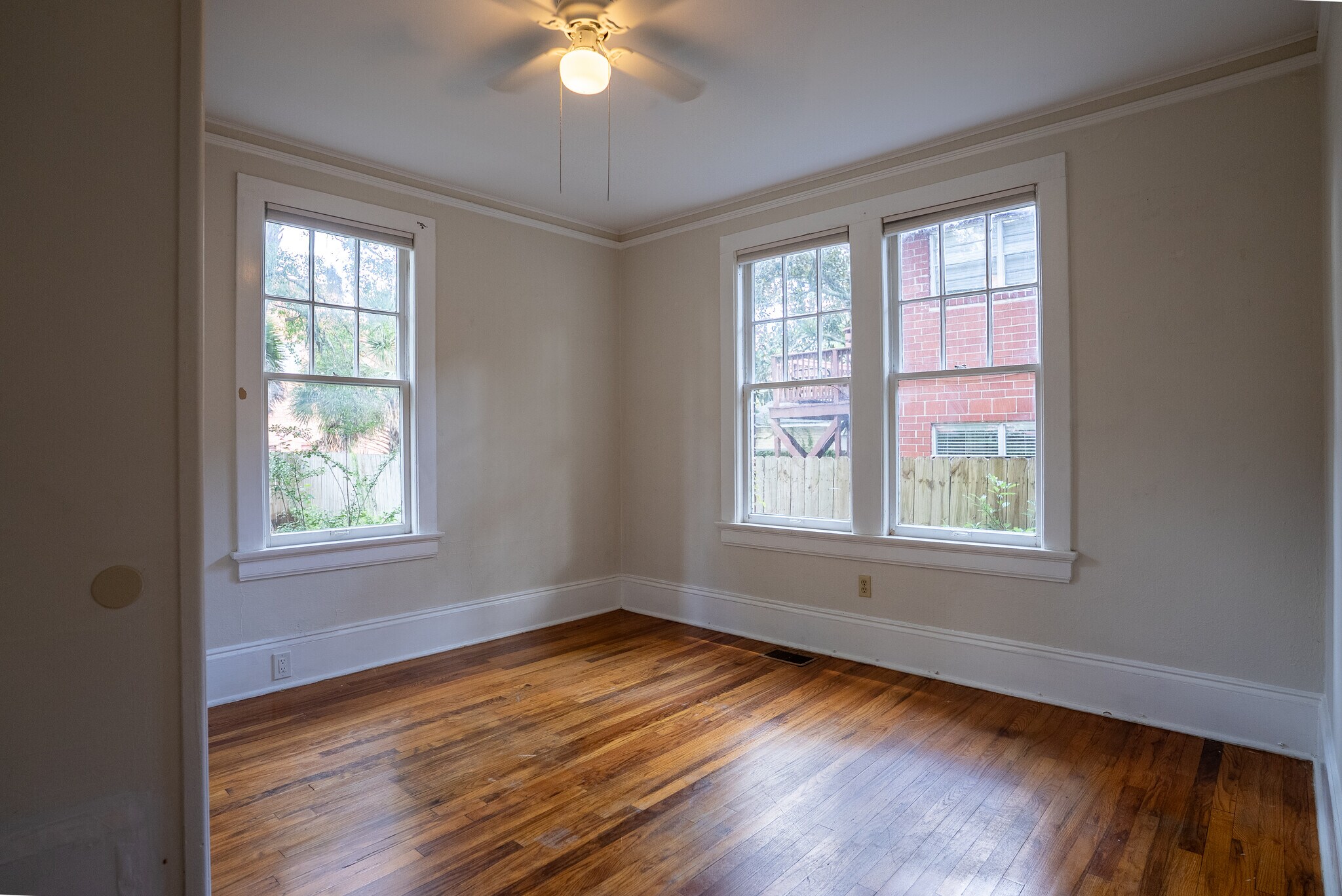 Building Photo - 2733 Herschel St
