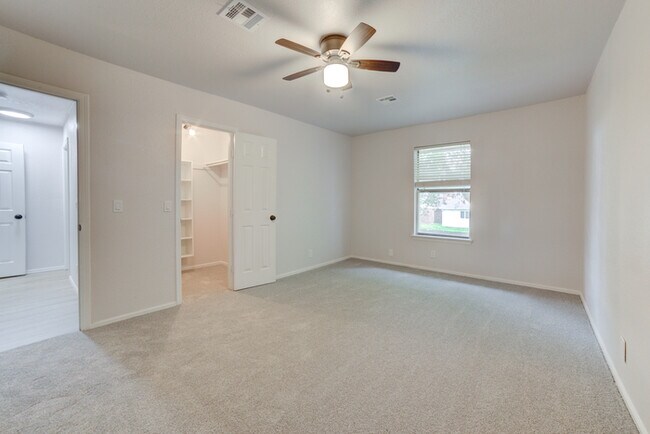 Building Photo - 7012 S 78th E Ave