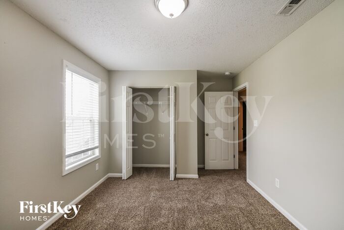 Building Photo - 12629 Wolf Run Rd