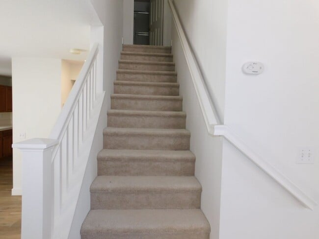 Building Photo - Beautiful 3 BD + Loft 2.5 BA Two Story SFR, close to The Marketplace!