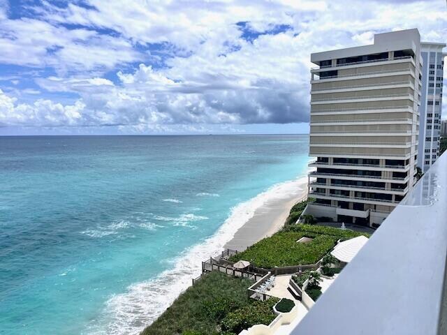 Building Photo - 5280 N Ocean Dr