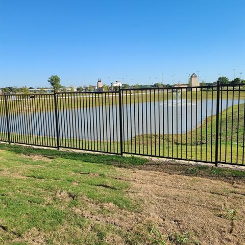 Building Photo - 517 Harbor Oaks Dr