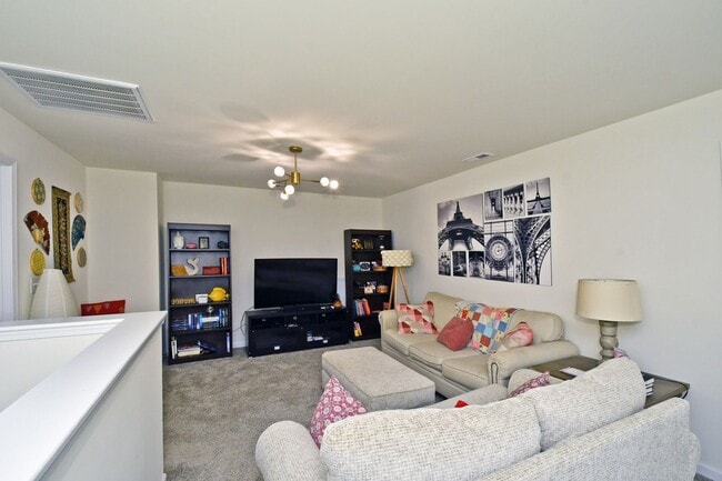 Building Photo - 128 Suggs Mill Dr