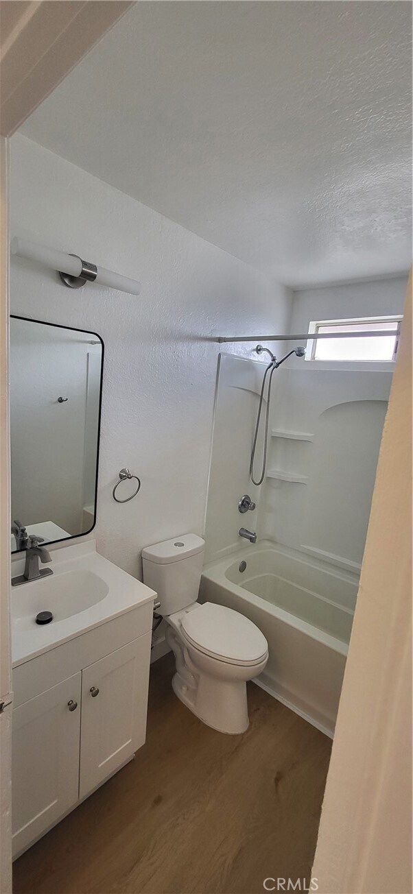 Building Photo - 526 Greystone Ln