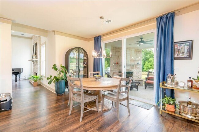 Building Photo - 5430 Crow Rd