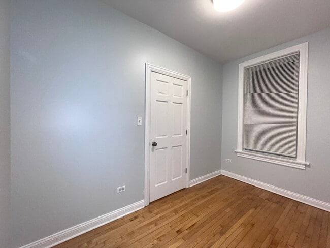 Building Photo - 4815 S Elizabeth St