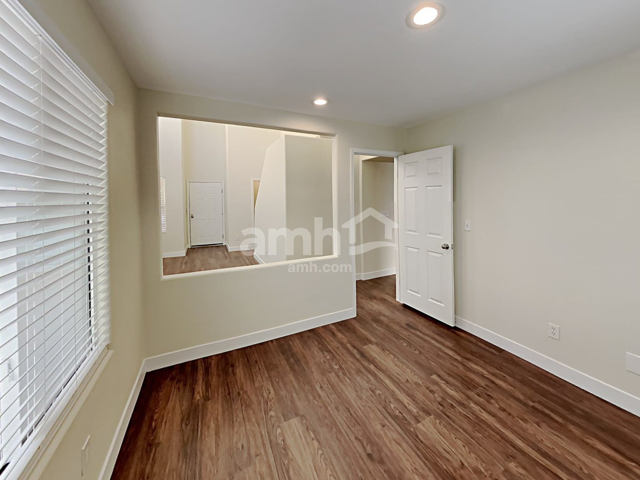 Building Photo - 9438 Havasu Canyon Ave