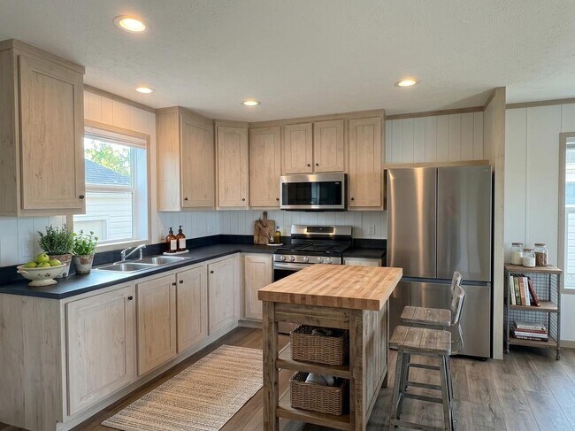 Building Photo - 308 Autumn Park Dr
