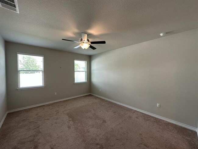 Building Photo - 10901 Mickelson Dr
