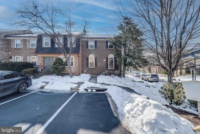 Building Photo - 7713 Bristol Square Ct
