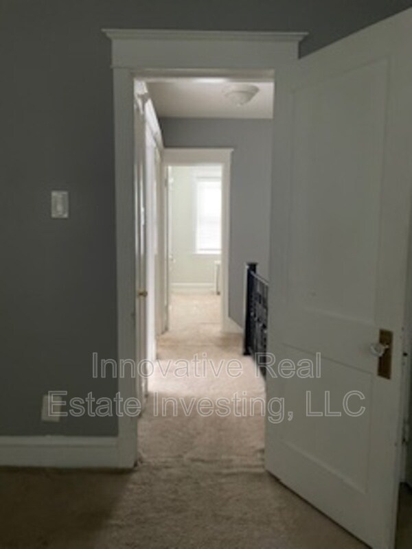 Building Photo - 4806 McKean Ave