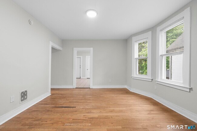 Building Photo - 693 Dixwell Ave