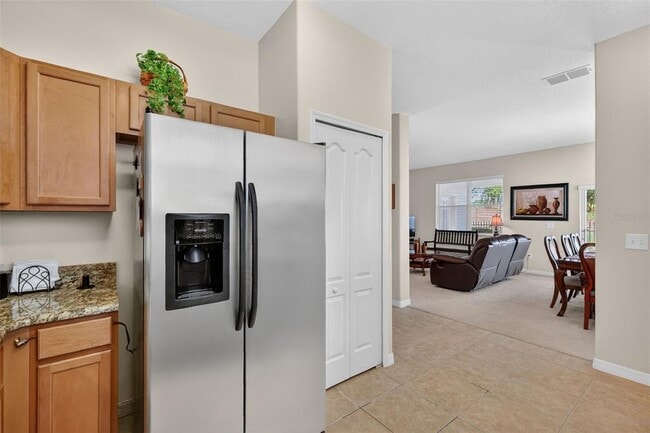 Building Photo - 1323 Priory Cir