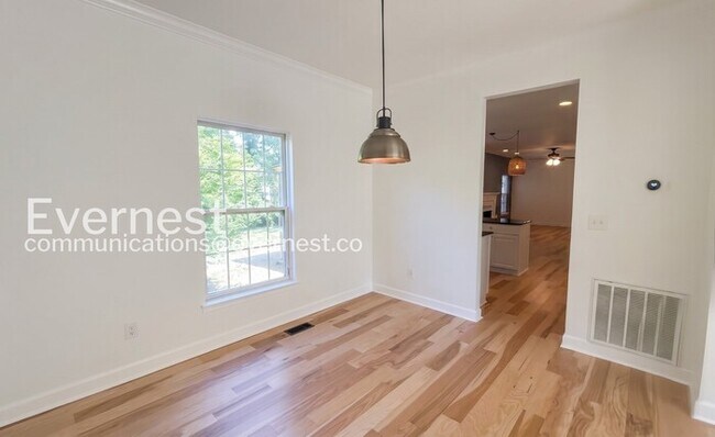 Building Photo - 8144 Settlers Way