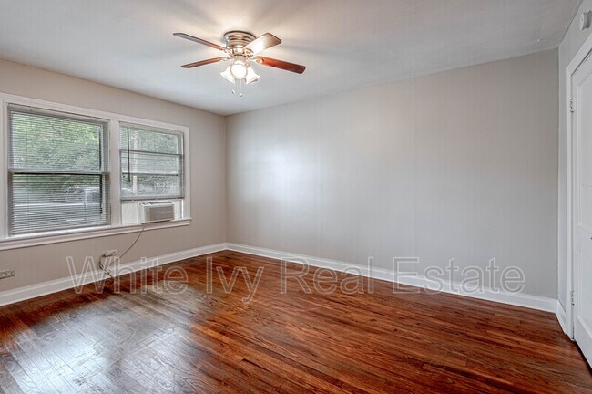 Building Photo - 1312 16th St