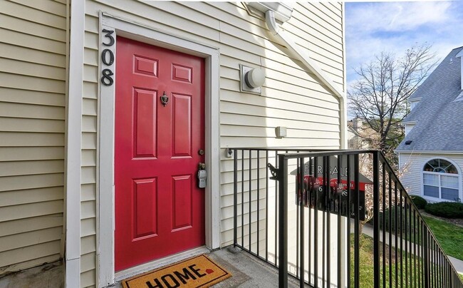 Building Photo - Lovely 2 BR/2 BA Condo in Laurel!