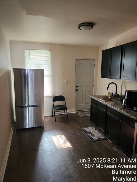 Building Photo - 1609 McKean Ave