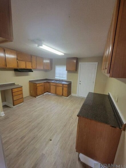 Building Photo - 1160 Freeman Ln