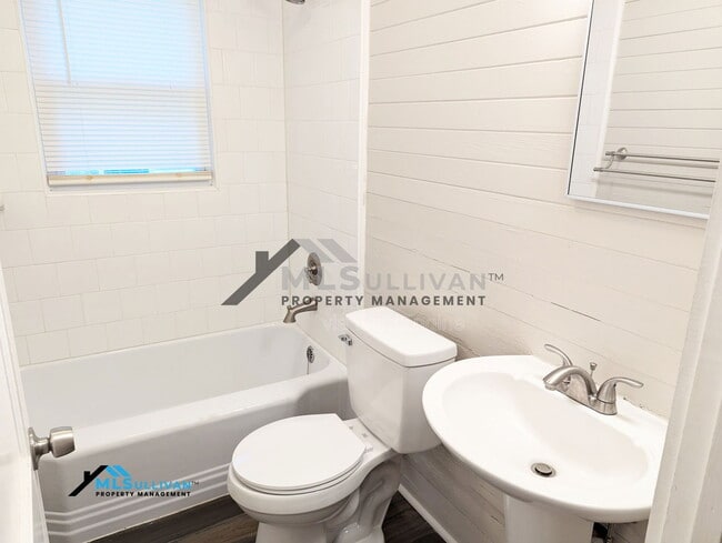 Building Photo - 1012 Berkeley St