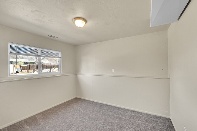Building Photo - $2,495.00 - 4 Beds 2 Baths, Single Family ...
