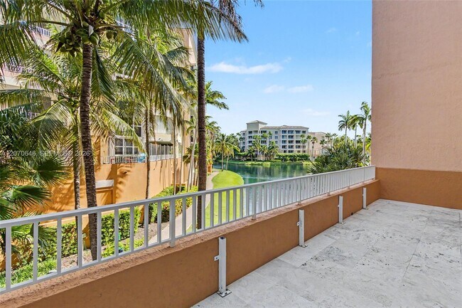 Building Photo - 731 Crandon Blvd