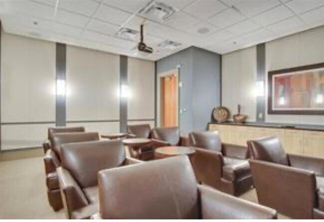 Building Photo - 3040 Peachtree Rd NW