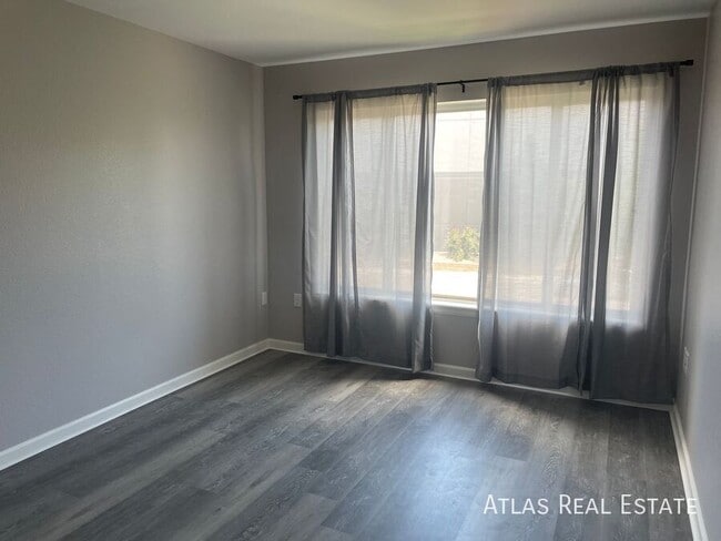 Building Photo - 4747 S Balsam Way
