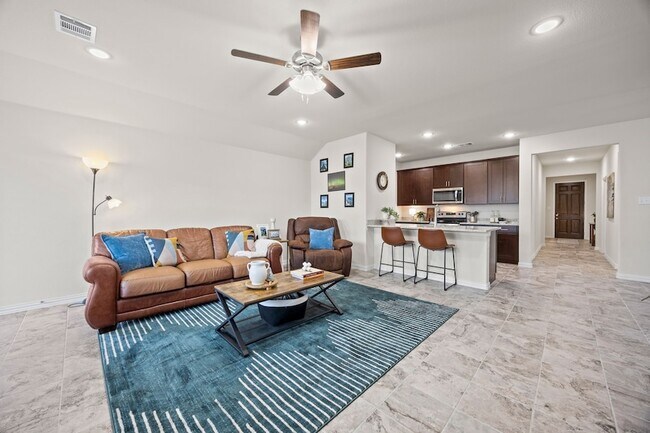Building Photo - 3249 Glorioso Dr