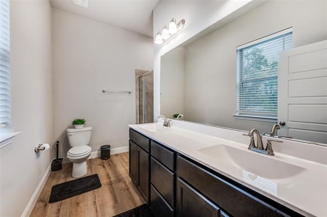 Building Photo - 1926 Bel Air Dr