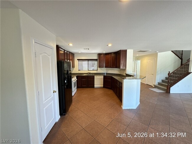 Building Photo - 2616 Courlan Dr