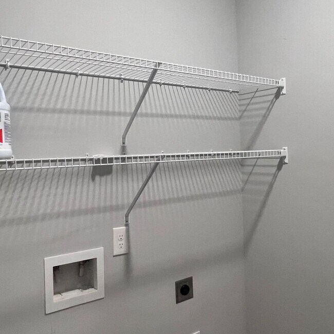 Building Photo - 9800 Bluestone Cir