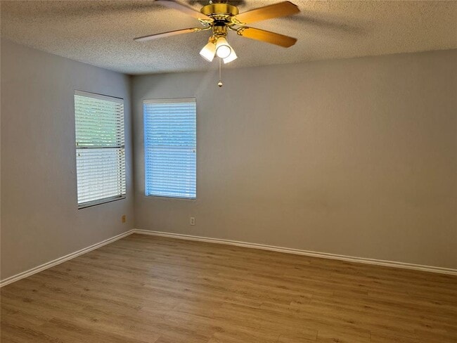 Building Photo - 9700 Copper Creek Dr