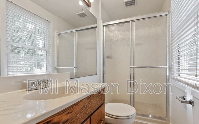 Building Photo - 12718 Haskell Ln