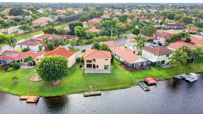 Building Photo - 12561 Shoreside Ln