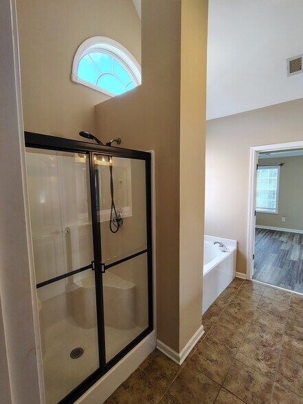 Building Photo - 110 Ruland Cir