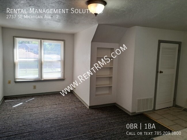 Building Photo - 2737 SE Michigan Ave