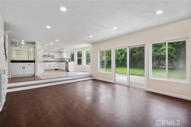 Building Photo - 1443 W Pheasant Ct