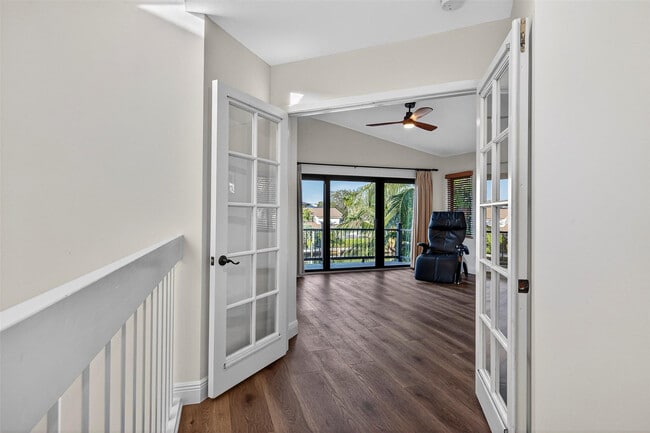 Building Photo - 1505 SE 11th St