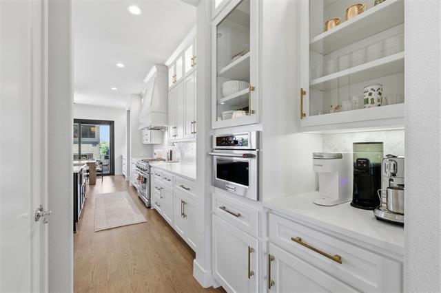 Building Photo - 3409 Bellcrest Wy