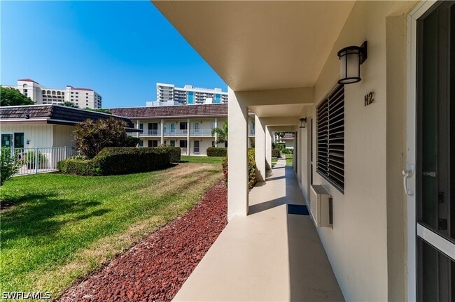 Building Photo - 130 N Collier Blvd