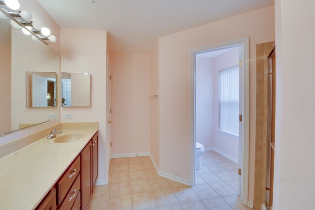 Building Photo - 1838 Crenshaw Cir